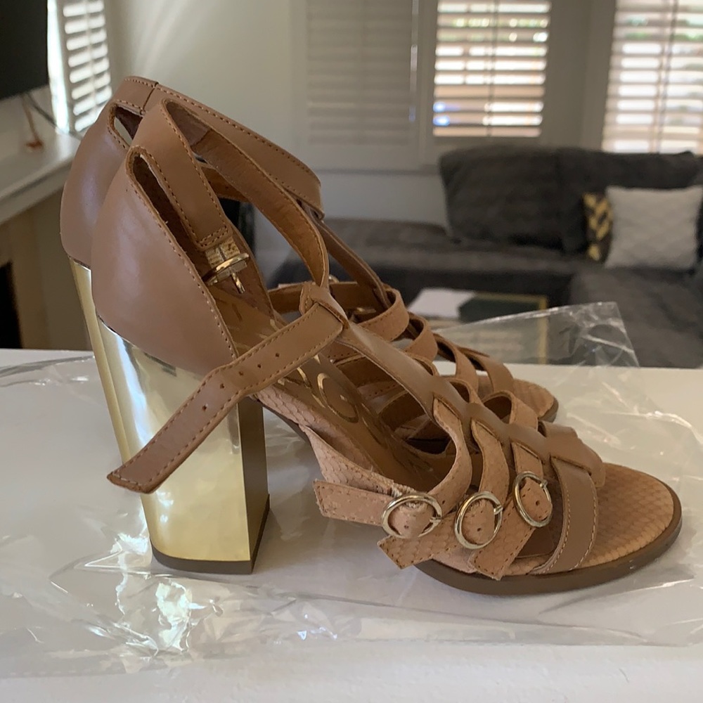 Kelsi Dagger Block Heels
